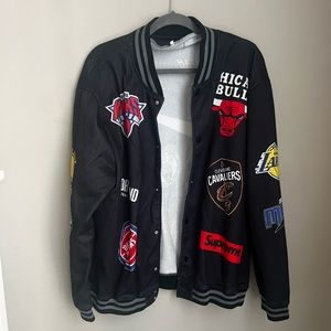 Men’s Vintage NBA logo medium bomber